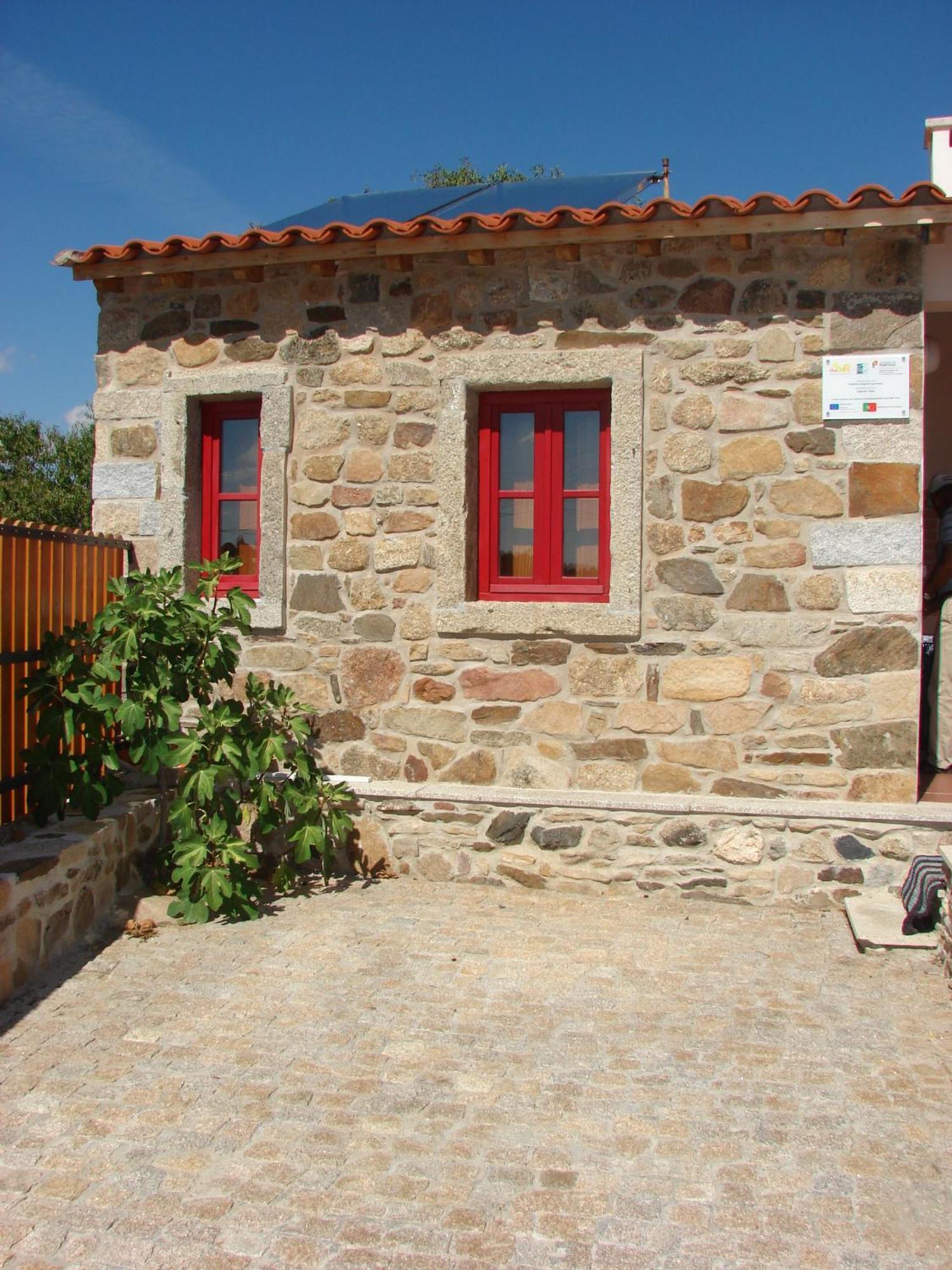Casa De L Puio Guest House Picote Luaran gambar